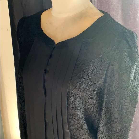 GUESS Lace Top - Picture 2 of 7